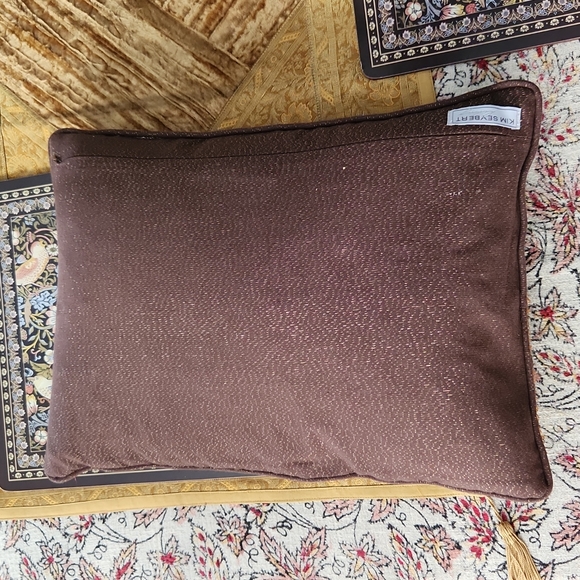 Beaded accent pillow - Picture 6 of 6